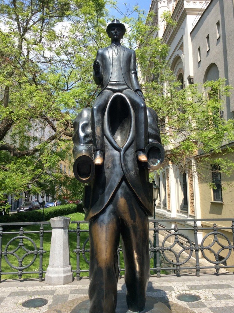 Escultura de Kafka - bairro Judeu