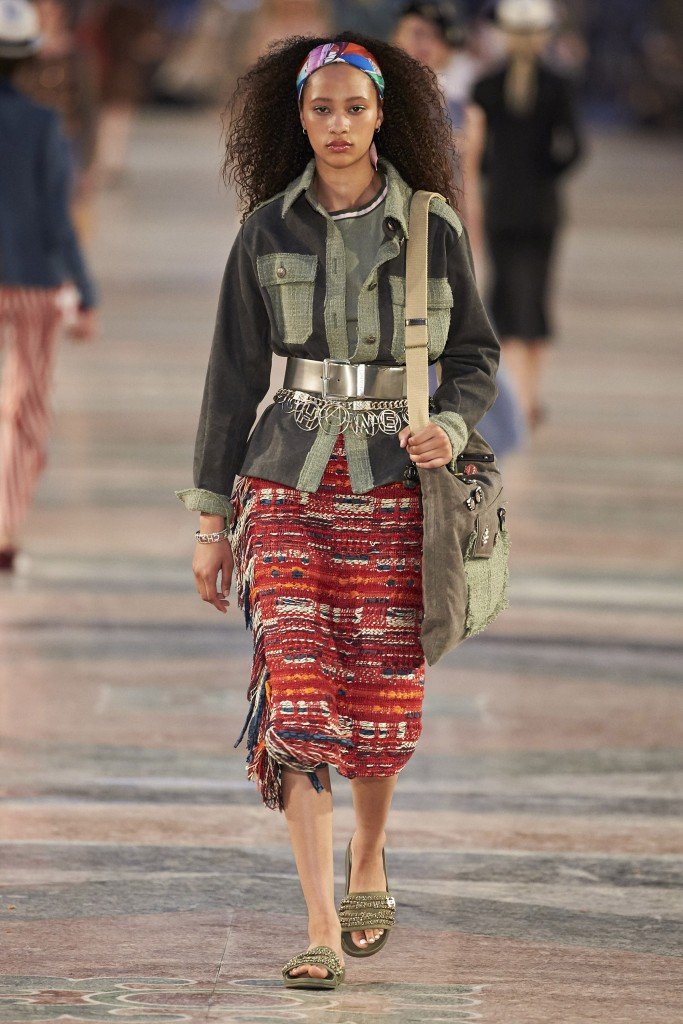 hbz-chanel-cuba-runway-31